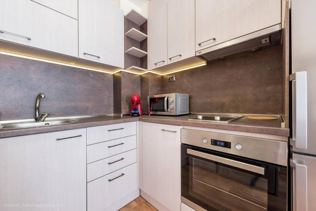 Bright Place Next To Grand Mall Varna Exterior foto